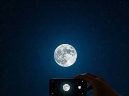 Capture the Moon With These Amazing Camera Phones Smartphone capturing the moon.
